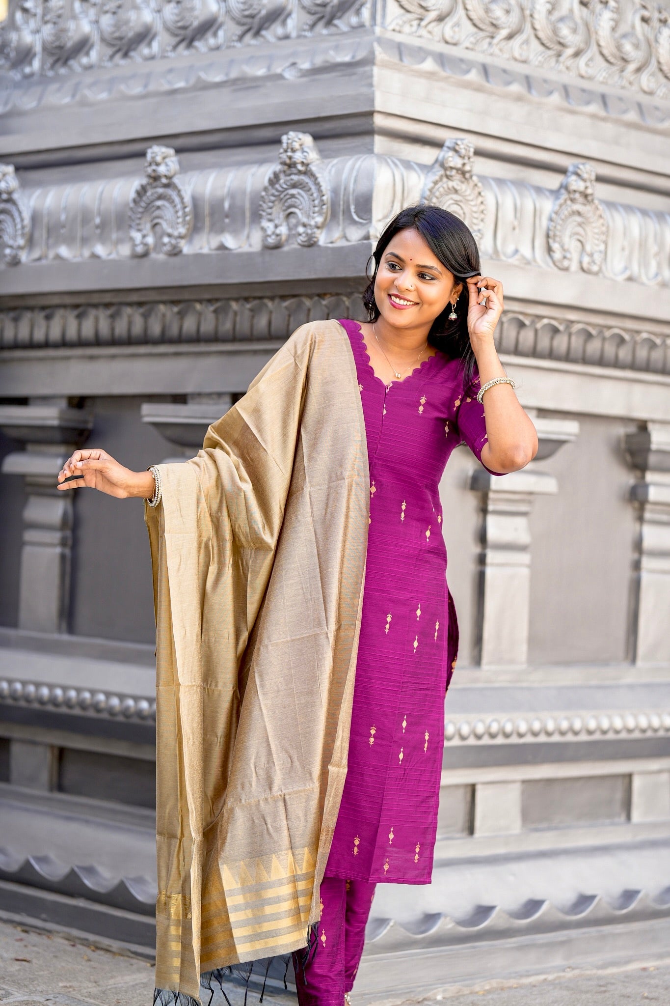 Janani 3 piece raw silk suit set( ready to dispatch)