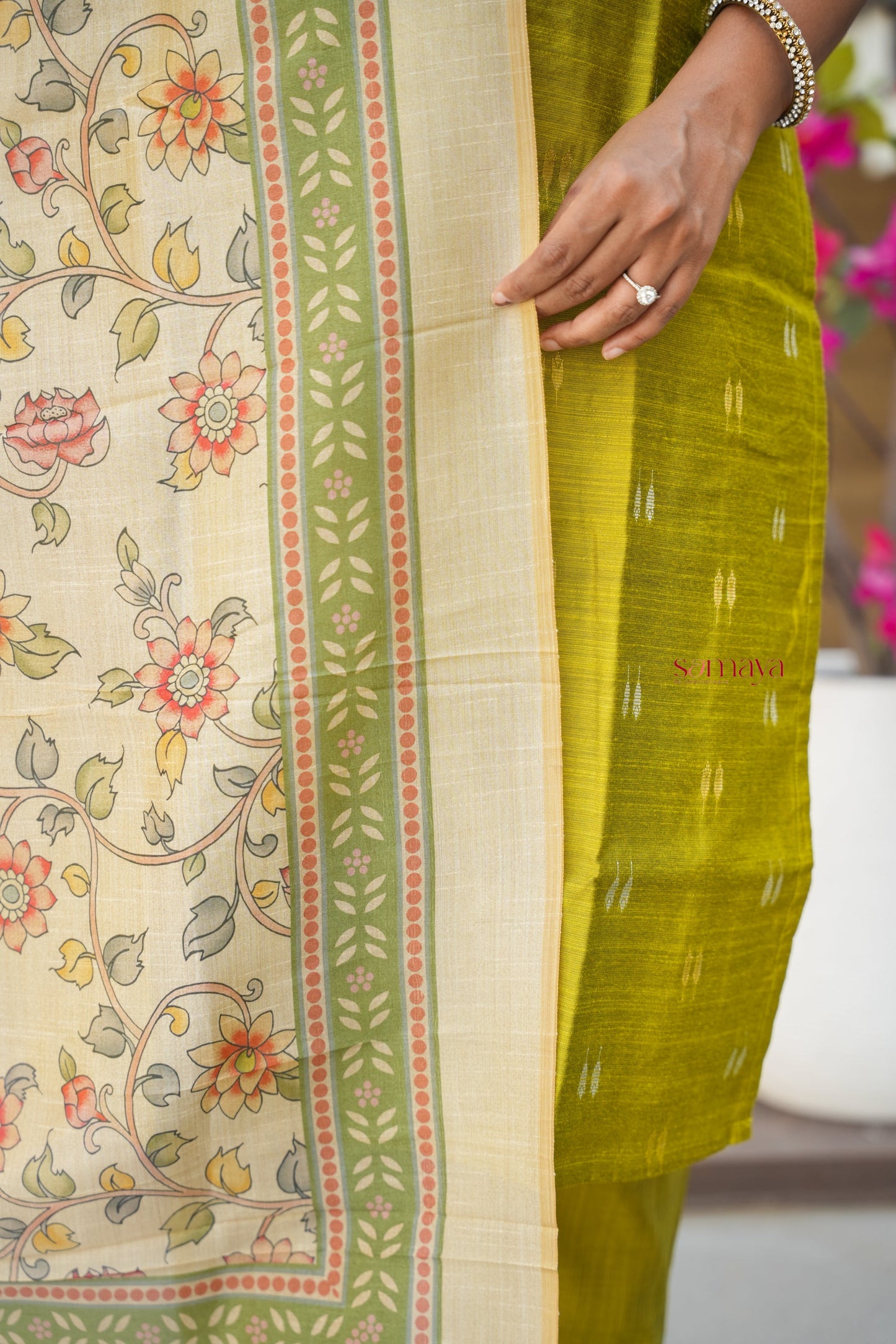 Magilini 3 piece raw silk suit set with Dupatta ( ready to dispatch)