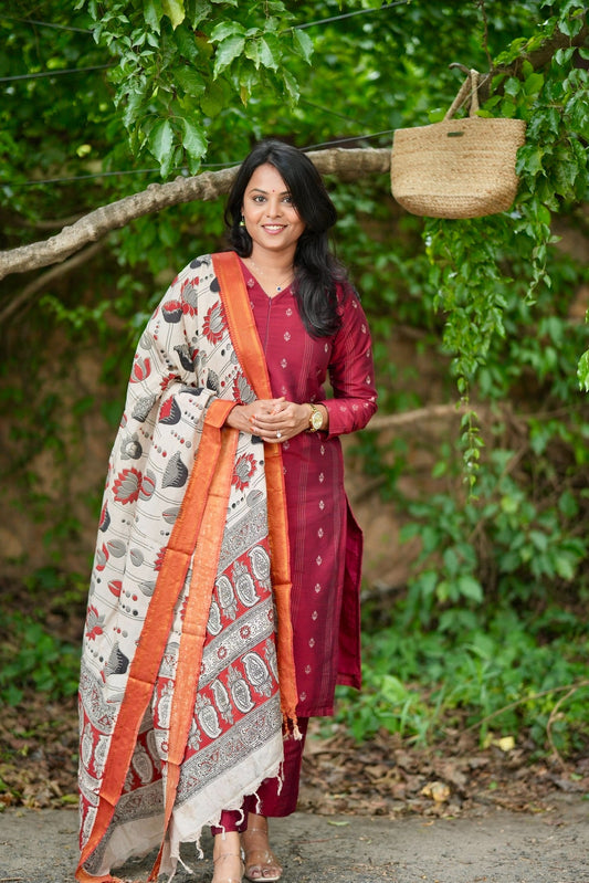 Nithya raw silk Kurta Set with hand painted kalamkari dupptta (ready to dispatch)
