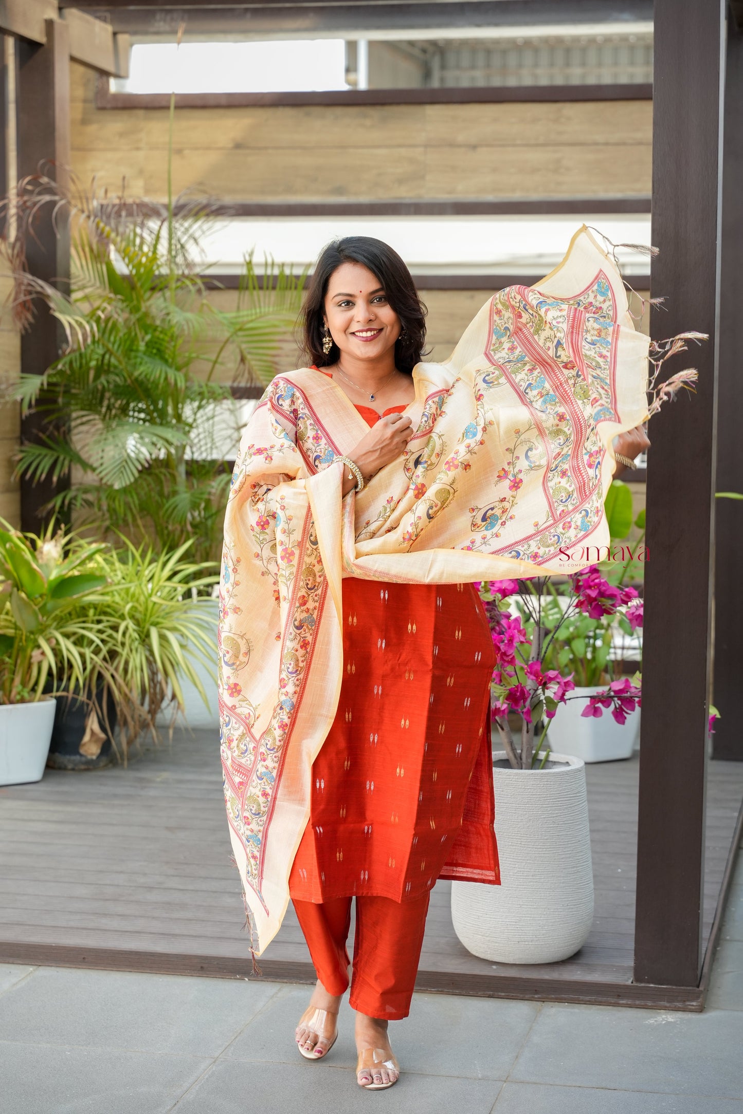 Alagu 3 piece raw silk suit set with Dupatta ( ready to dispatch)