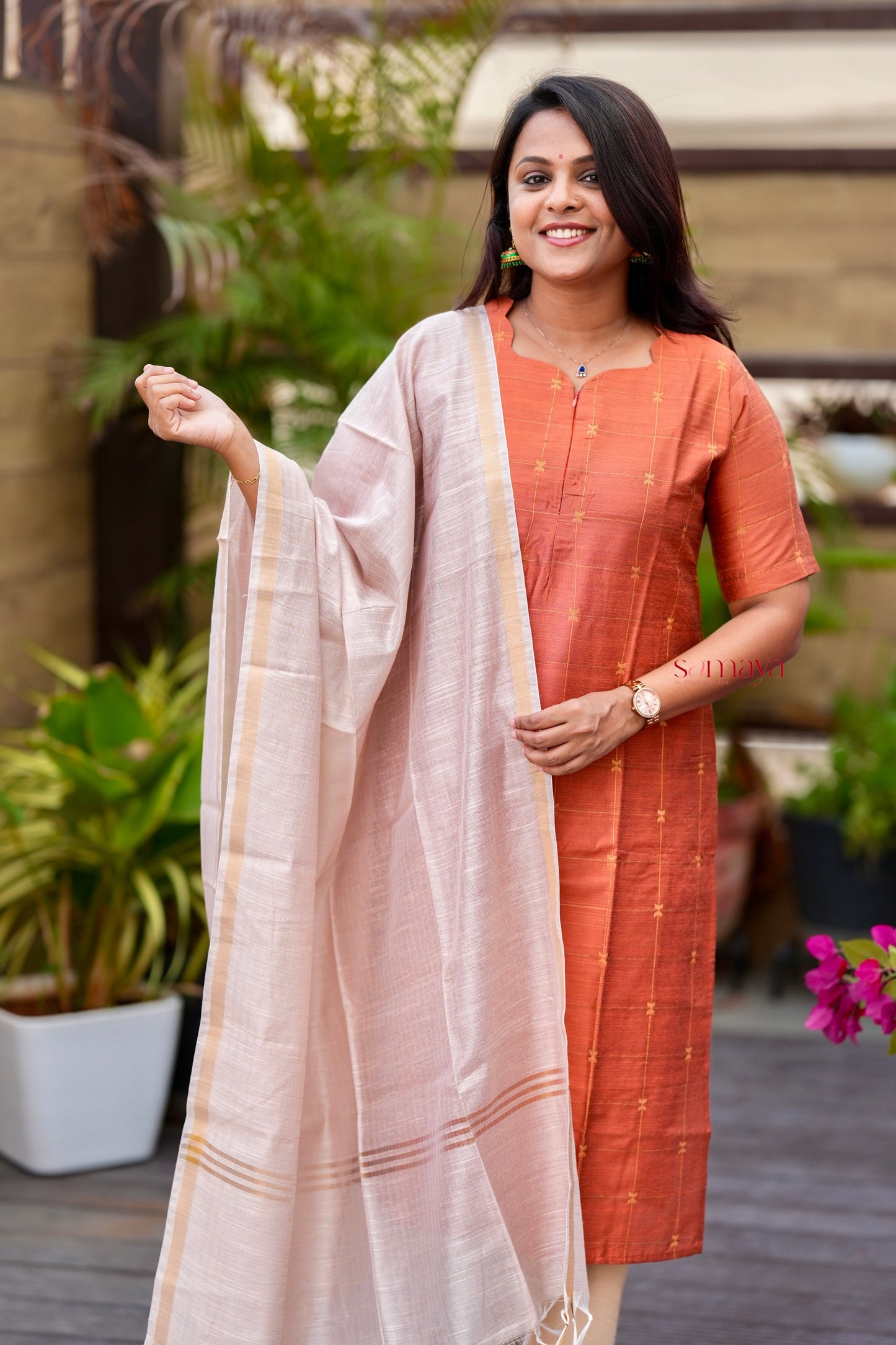 Amritha   raw silk kurta with dupptta ( ready to dispatch) set of 2