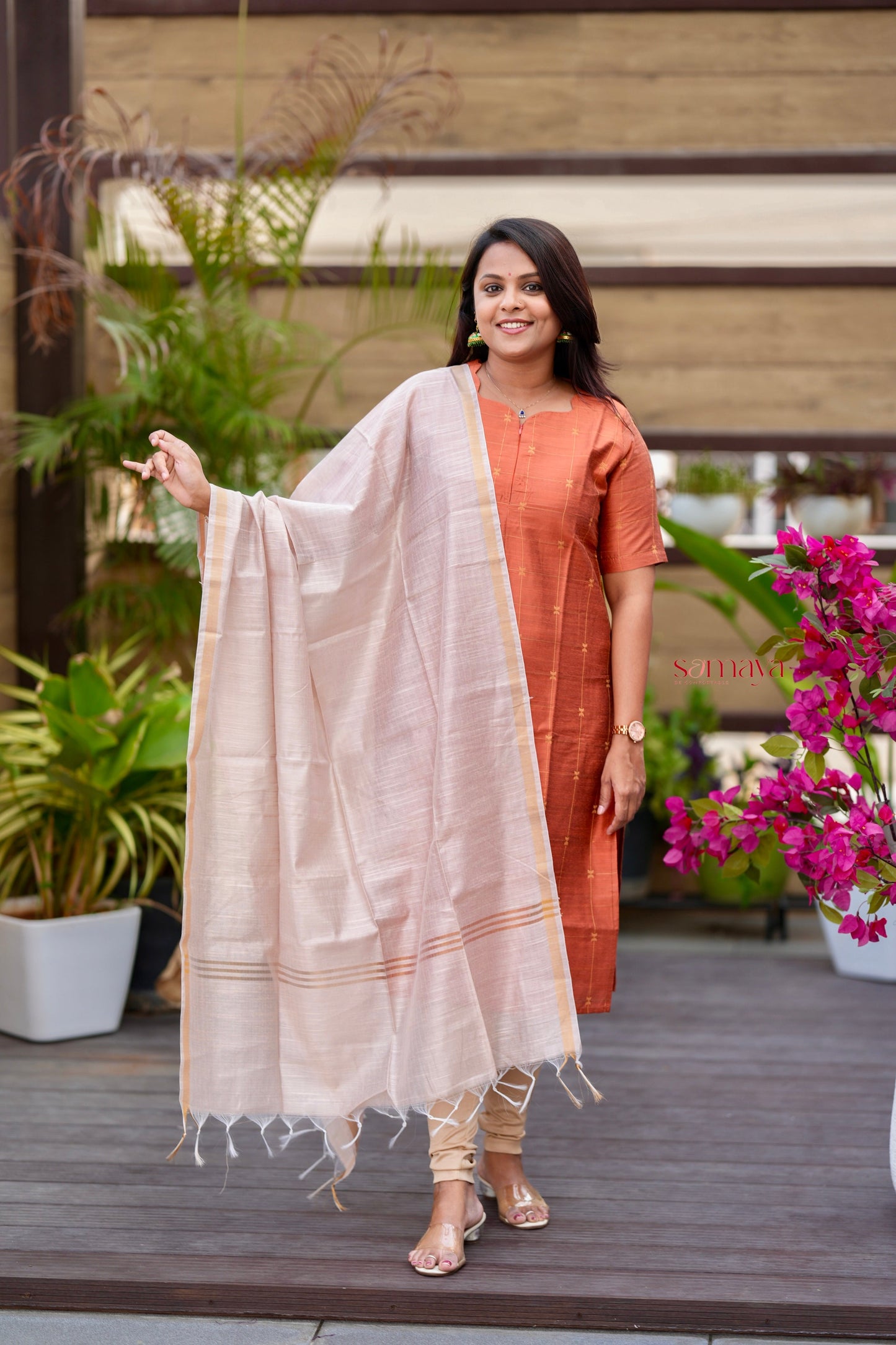 Amritha   raw silk kurta with dupptta ( ready to dispatch) set of 2