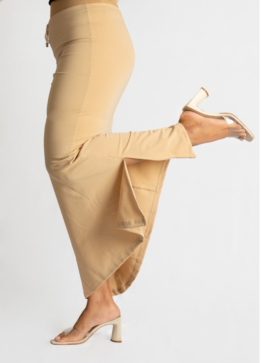 Skin Saree shaper ( Small stain dot size  that doesn’t affect overall look or wear — priced lower and a great deal ! )